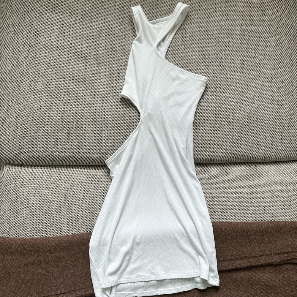 Abercrombie & Fitch White Asymmetrical One Shoulder Dress